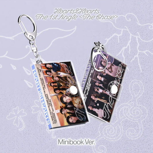 Hearts2Hearts – 1st Single Album The Chase (MiniBook Version Random)